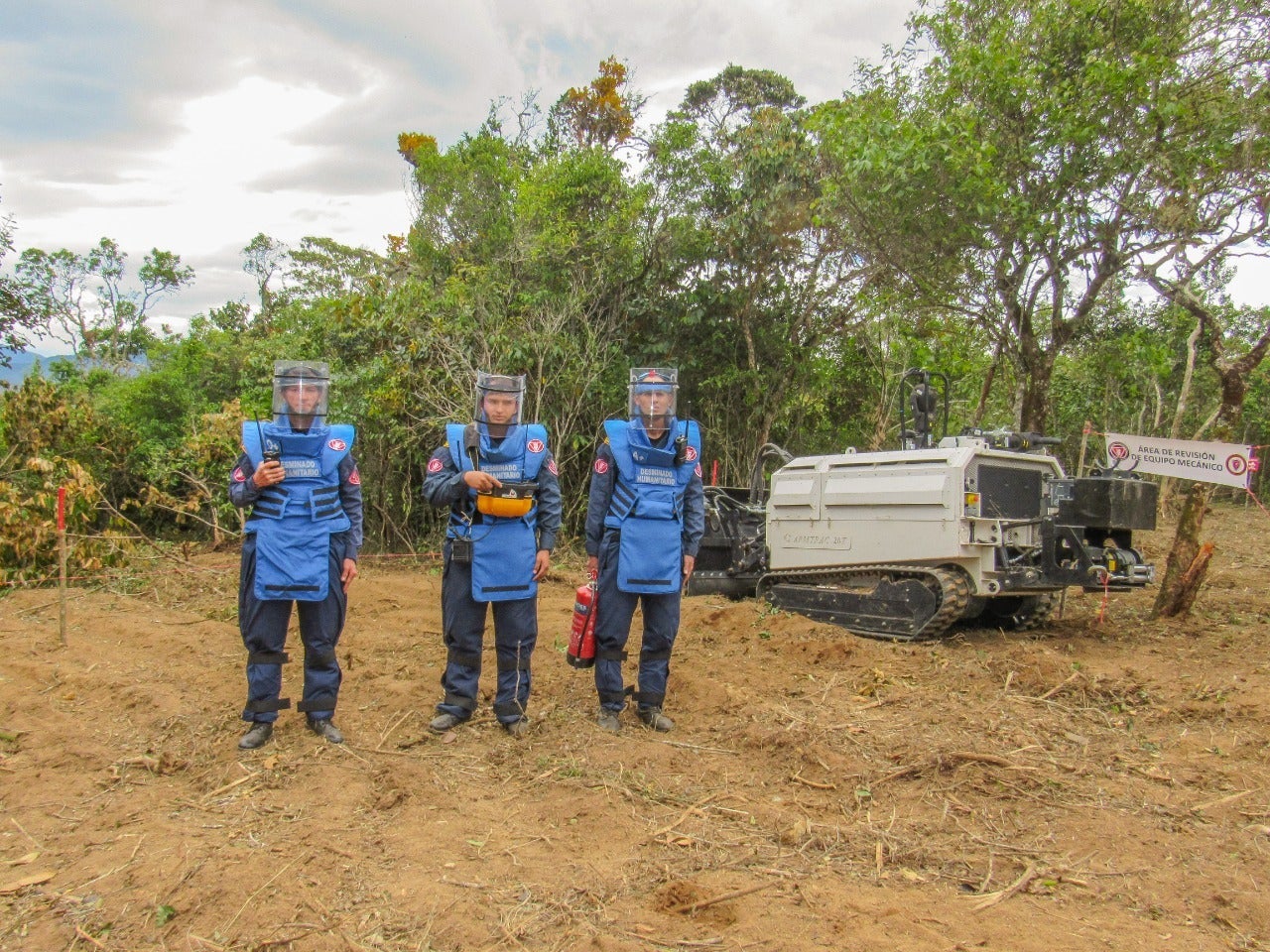 186 miembros de la Fuerza Pública y 50 civiles en desminado