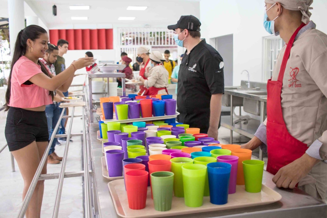 En 722 raciones diarias amplía cobertura en su restaurante en la USCO