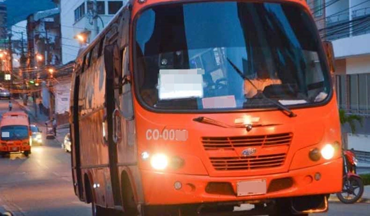 Transporte público tipo buseta