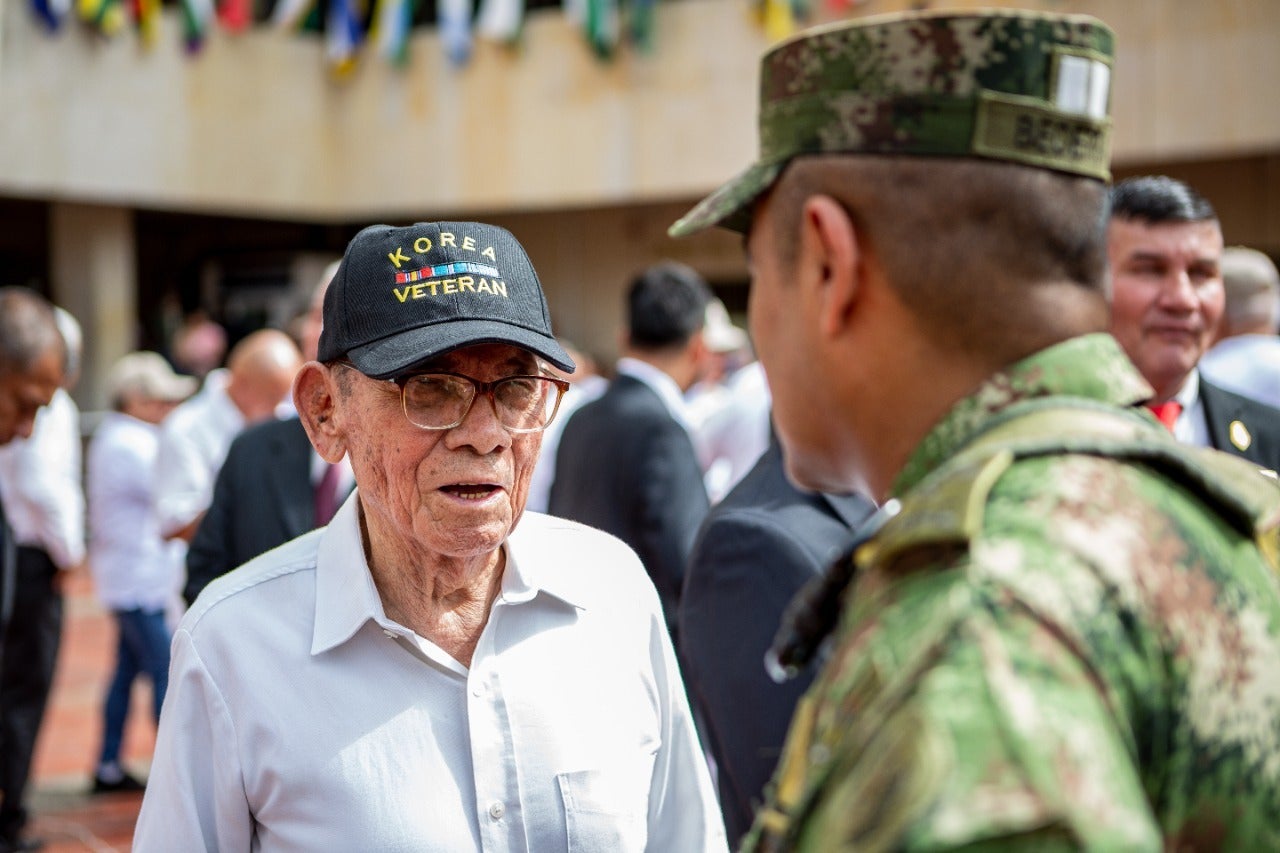 Reconocimiento a veteranos por sus servicios con la Patria