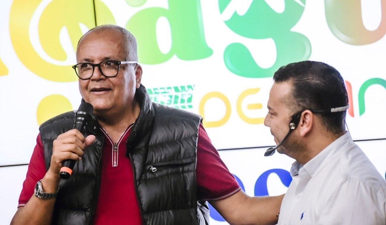 Alexander Castro lanza campaña a la Alcaldía