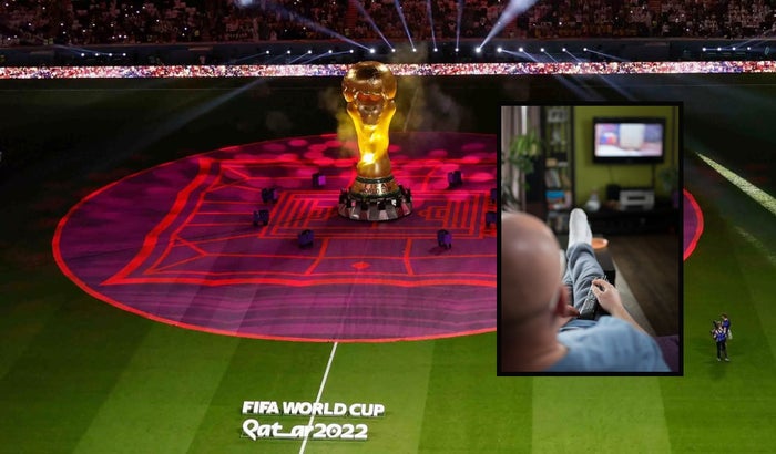 Las reglas que puso un papá para que lo dejen ver el Mundial en paz