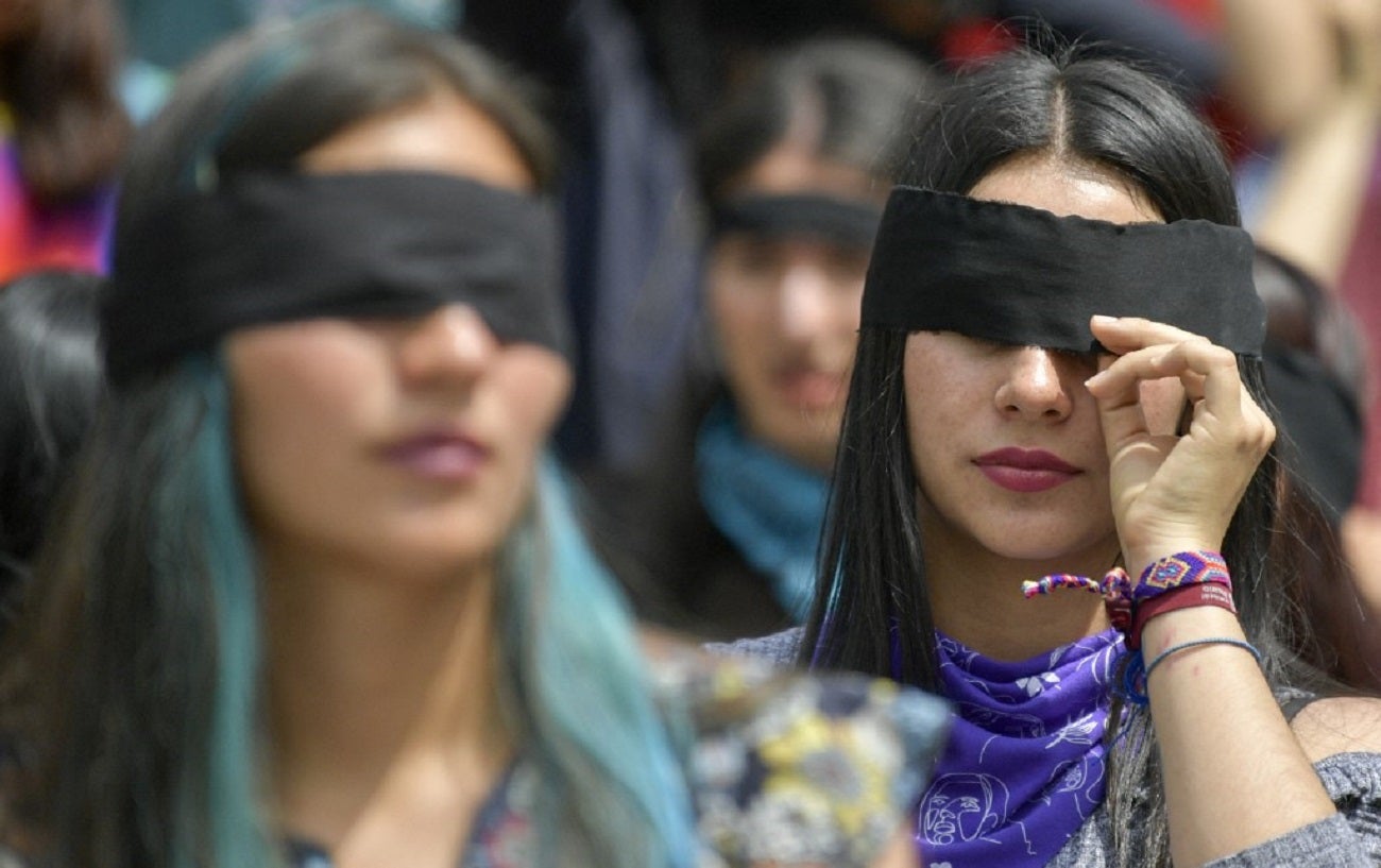 Protesta de mujeres contra la violencia de género, en Bogotá.