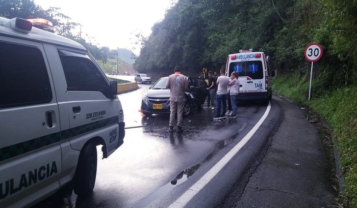 ¡Hubo trasbordo! Trasladaban pacientes que se accidentaron en la vía a Cajamarca y la ambulancia se estrelló