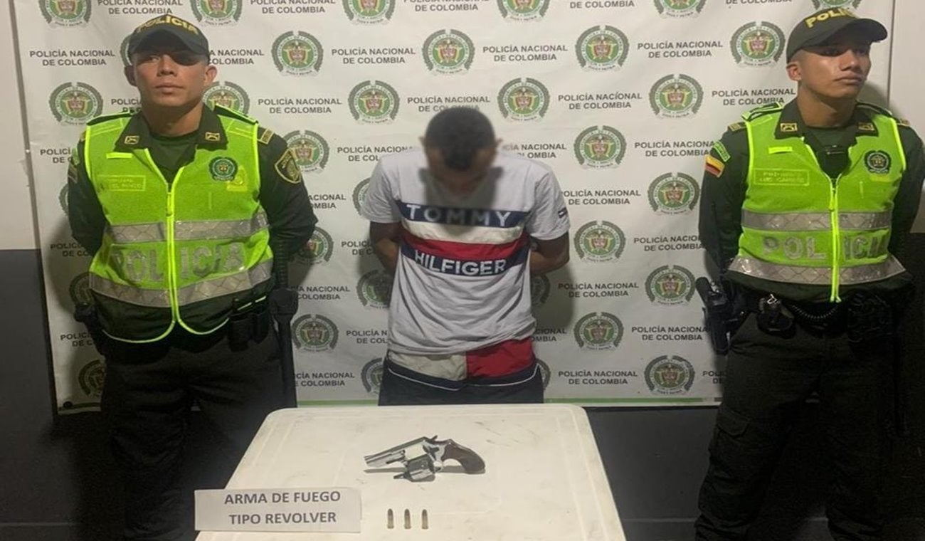 Policía se tomó El Espinal y Chicoral realizando varias capturas e incautaciones de armas.