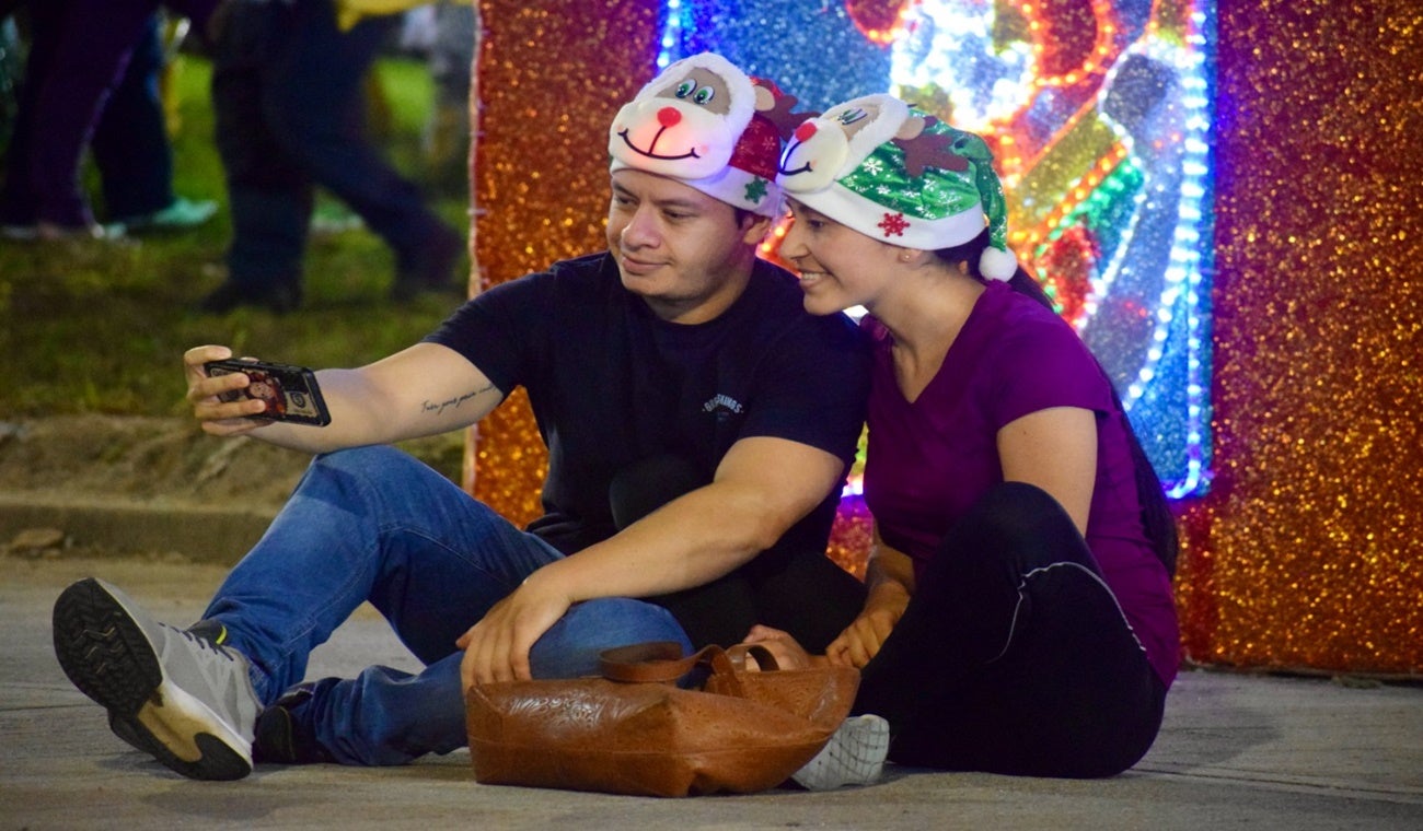 Zinas Vibra en los 20 puntos del alumbrado navideño en Ibagué