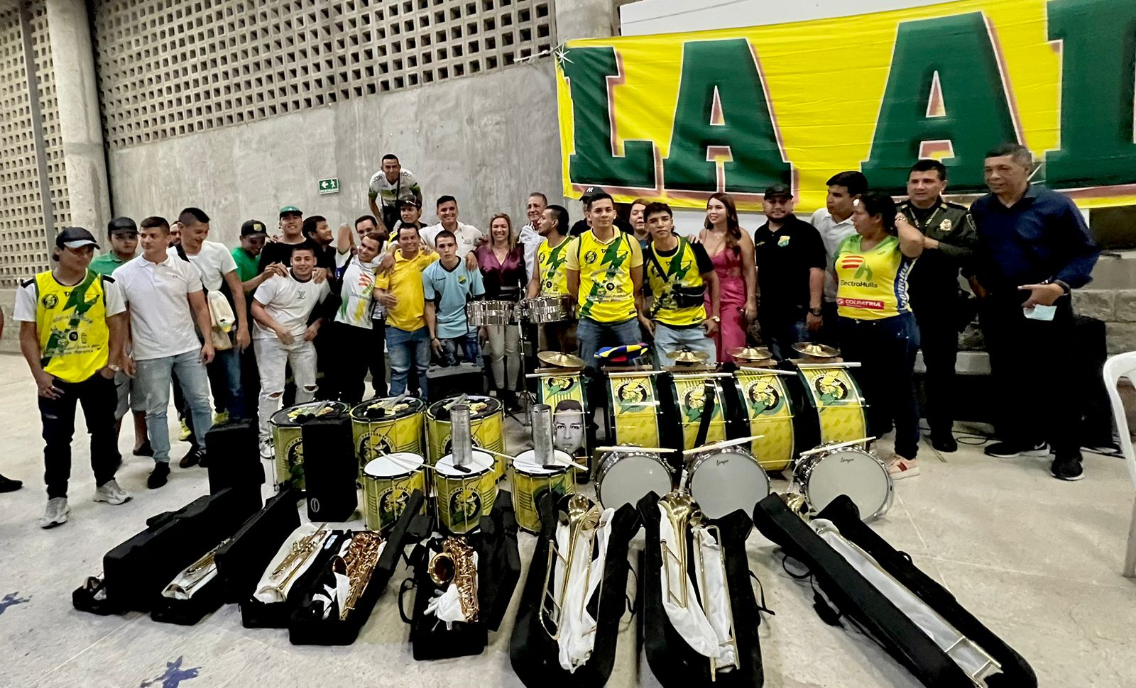 Barra Alta tensión favorecida con los instrumentos