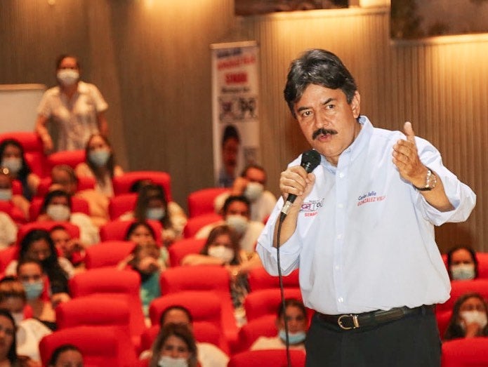 Carlos Julio González.