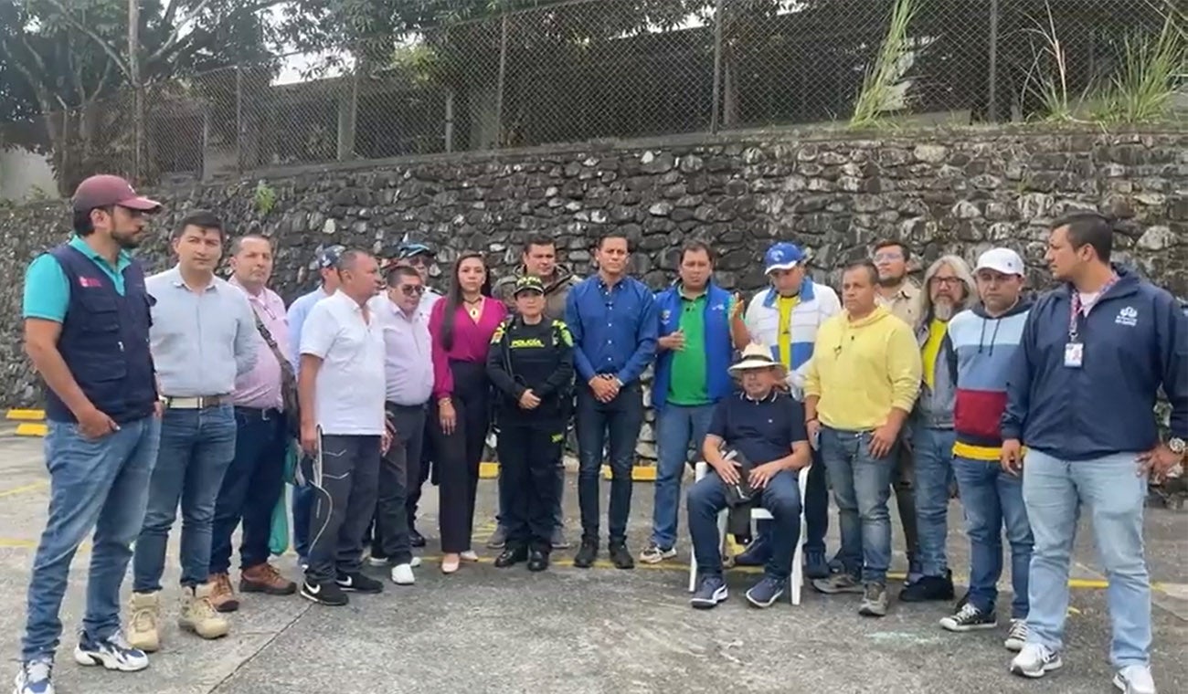 Reunión entre taxistas y Alcaldía de Ibagué