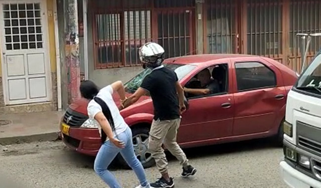 ¡Intolerancia! Abuelo de 74 llevaba a su madre de 100 años al médico y fue agredido brutalmente en el Palermo