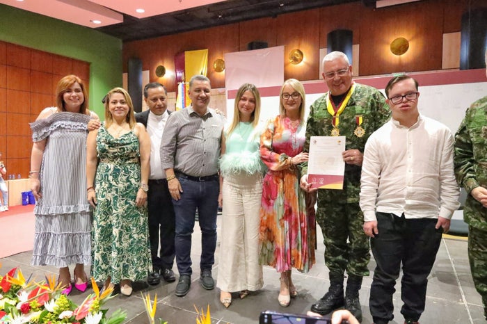 Comandante de las fuerzas militares de Colombia