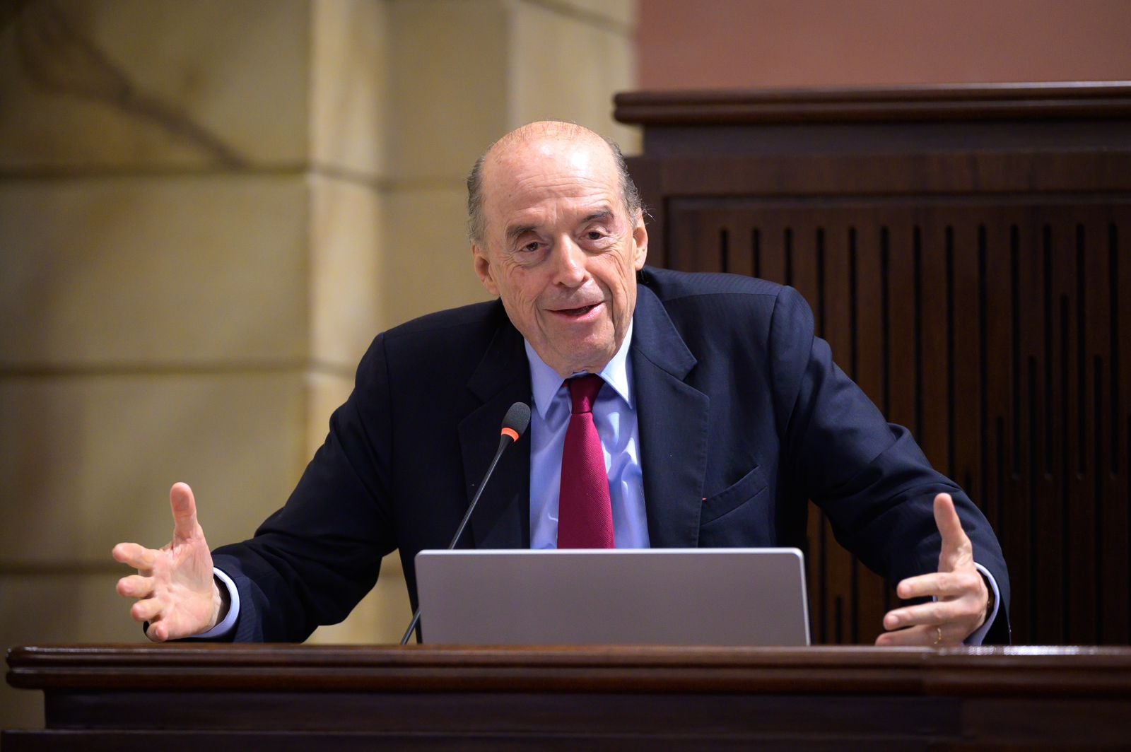 Canciller Álvaro Leyva