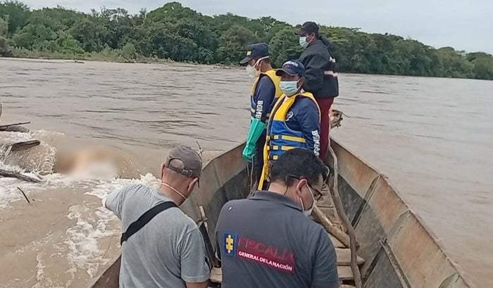 Hallan cadáver de un hombre en el río Magdalena, el cual presentaba signos de violencia