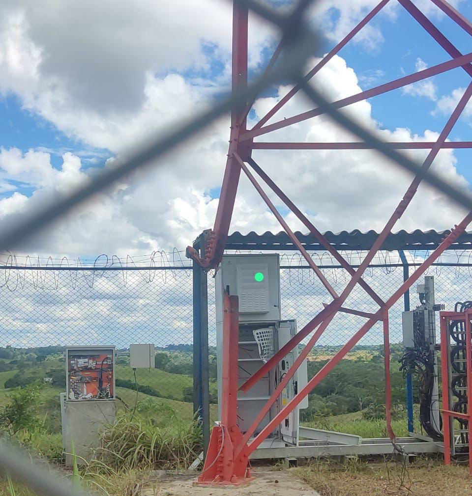 Torre de telefonía móvil.