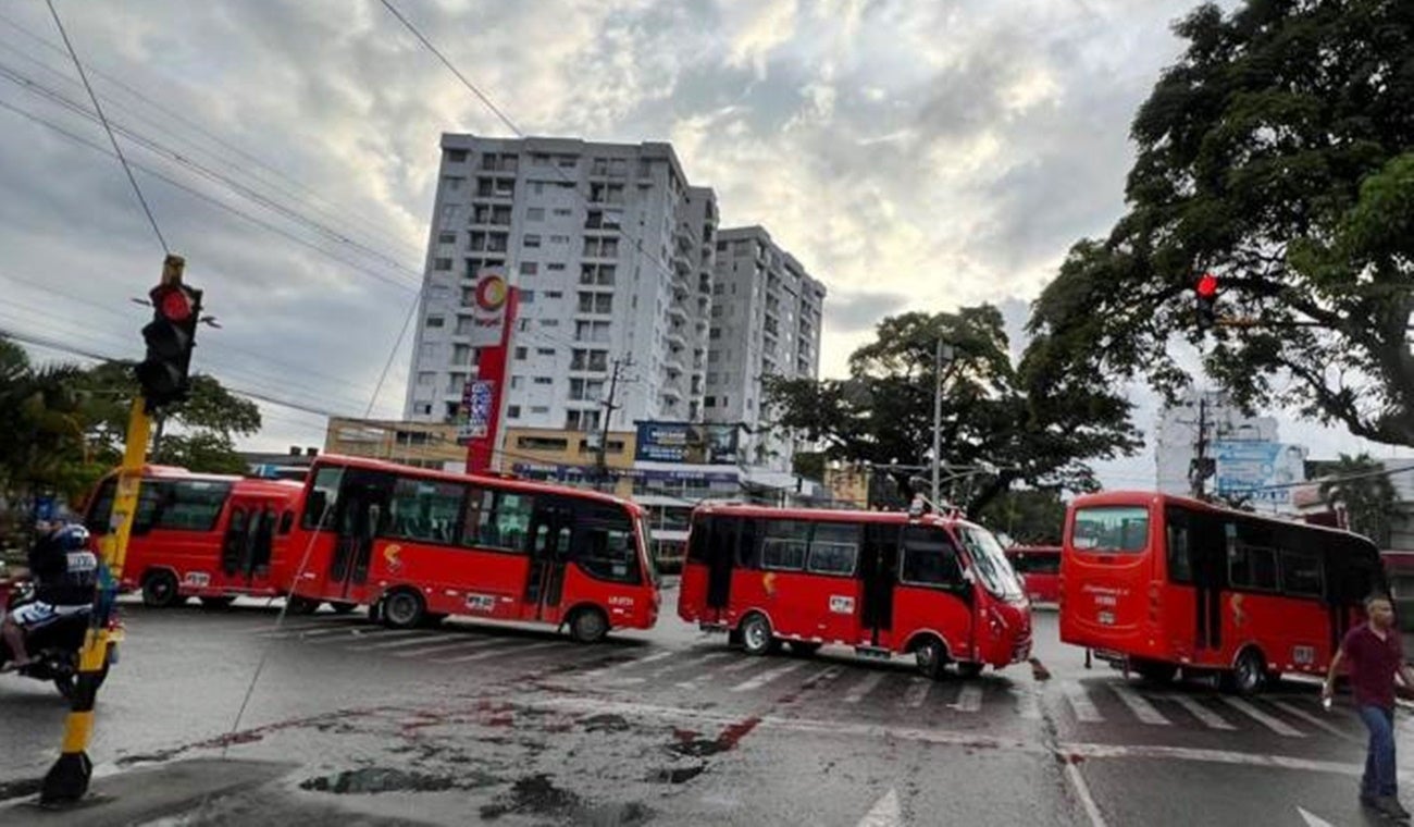 Paro de busetas carrera Quinta, calle 37 de Ibagué, año 2022