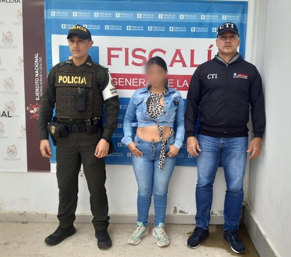 Capturan mujer que le pegó a su hija