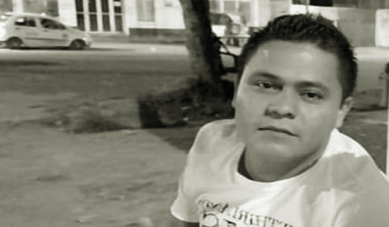 ¡Investigación! Sujeto intentó apuñalar a un policía, quien reaccionó, le disparó y lo mató en Chaparral