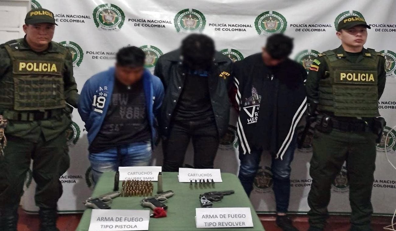 Capturaron tres sujetos con armas y munición en el barrio Pastrana de Herveo