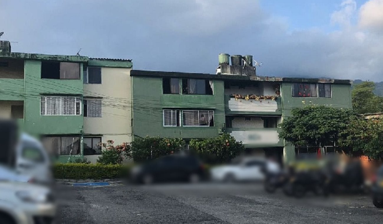 Mujer tuvo que escapar para que su esposo, un patrullero de la policía no la matara en Ibagué