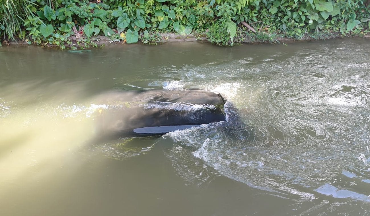 ¡Carro submarino! Robados y mojados en inmediaciones del Bosque en Ibagué