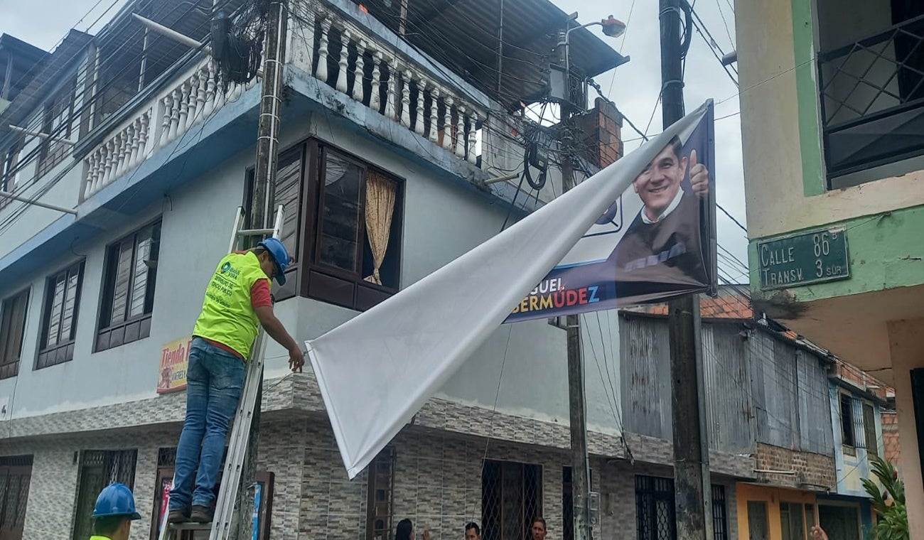 Publicidad política ilegal