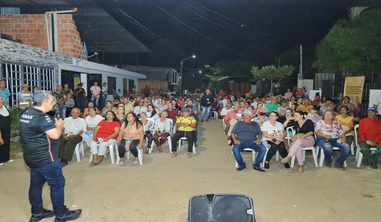 Gobernador en el barrio Modelia