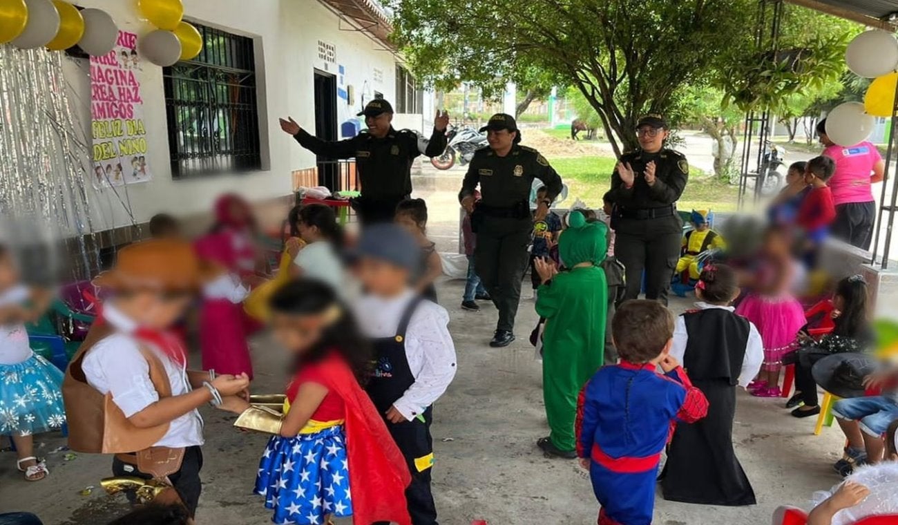 En el día dulce, los niños, niñas y adolescentes disfrutaran de las actividades lúdicas y recreativas de la Policía Tolima