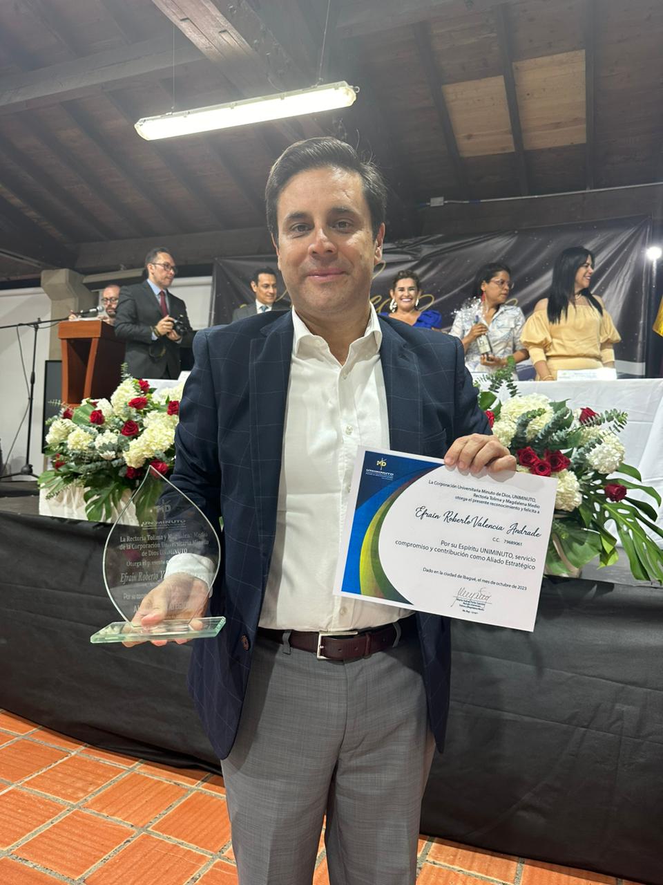 Noche la Excelencia Uniminuto