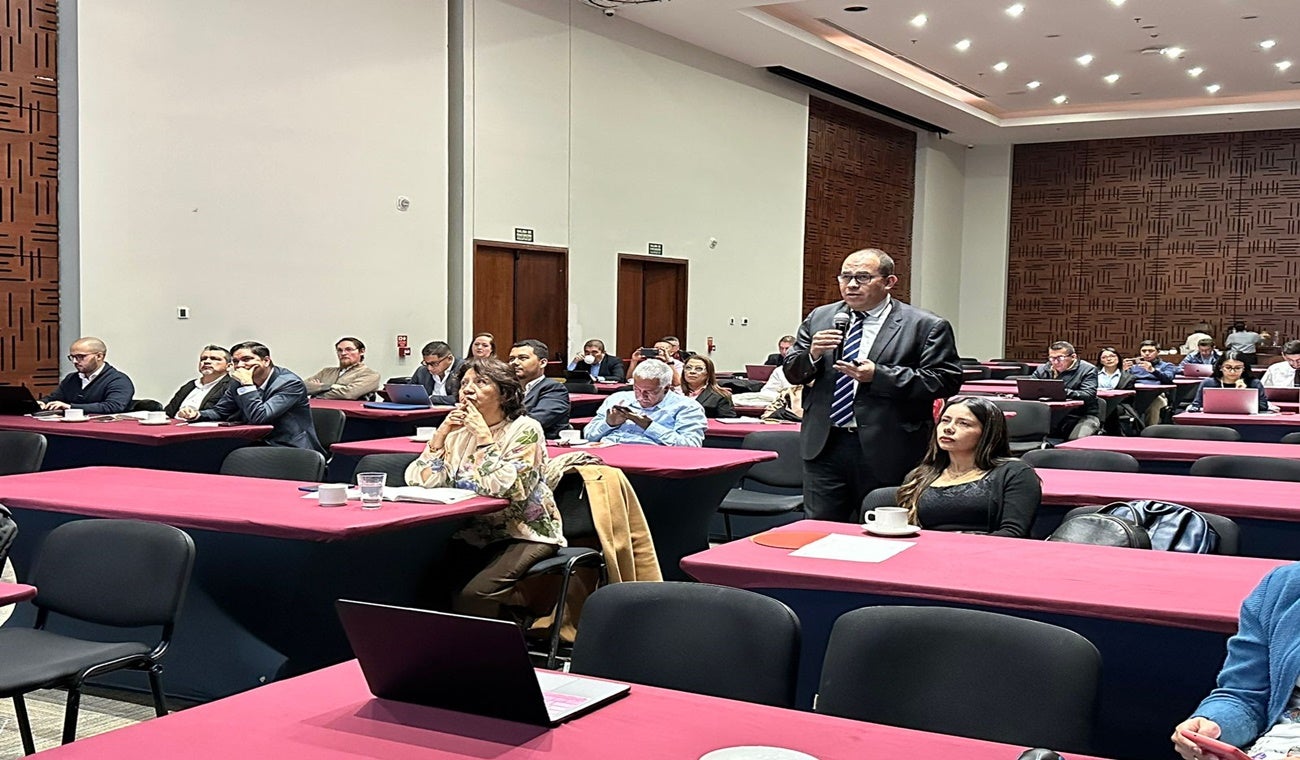 Sistema Estratégico de Transporte Público