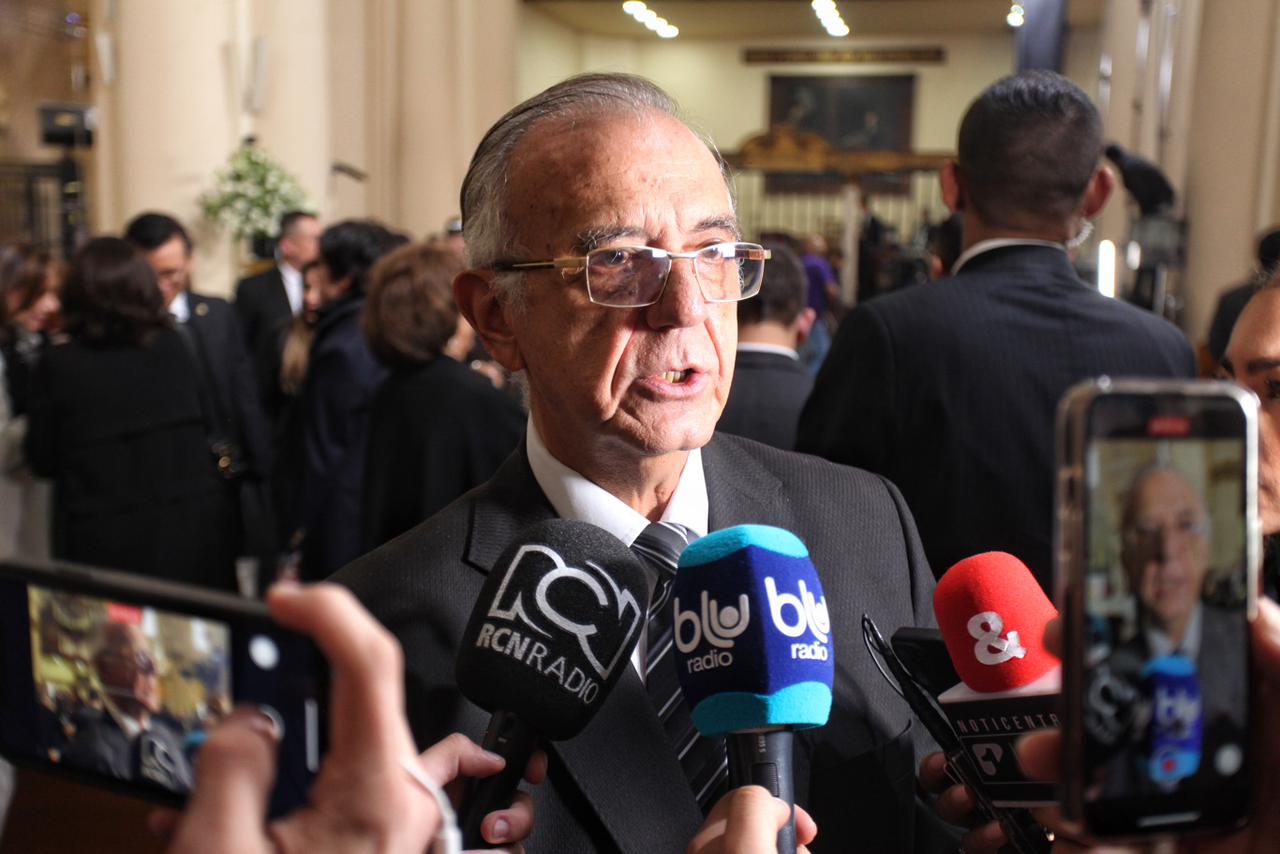 Ministro de defensa Iván Velásquez