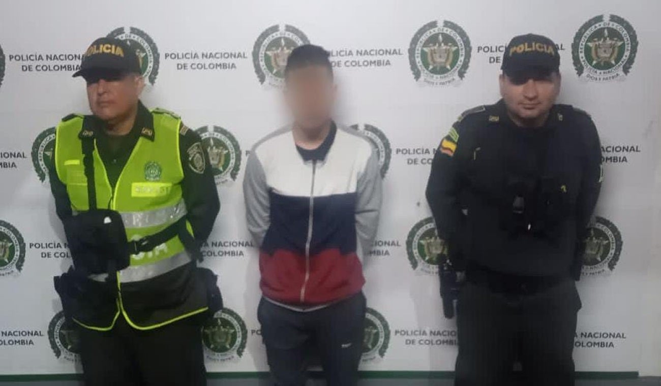 Sujeto se le metió al baño a una jovencita y la manoseó en el interior de un gimnasio en Ibagué