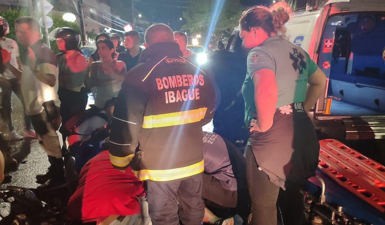 Una mujer se accidentó violentamente en su moto cerca de la 59 con Ambalá en Ibagué