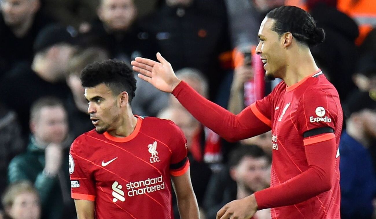 Luis Díaz y Virgil van Dijk