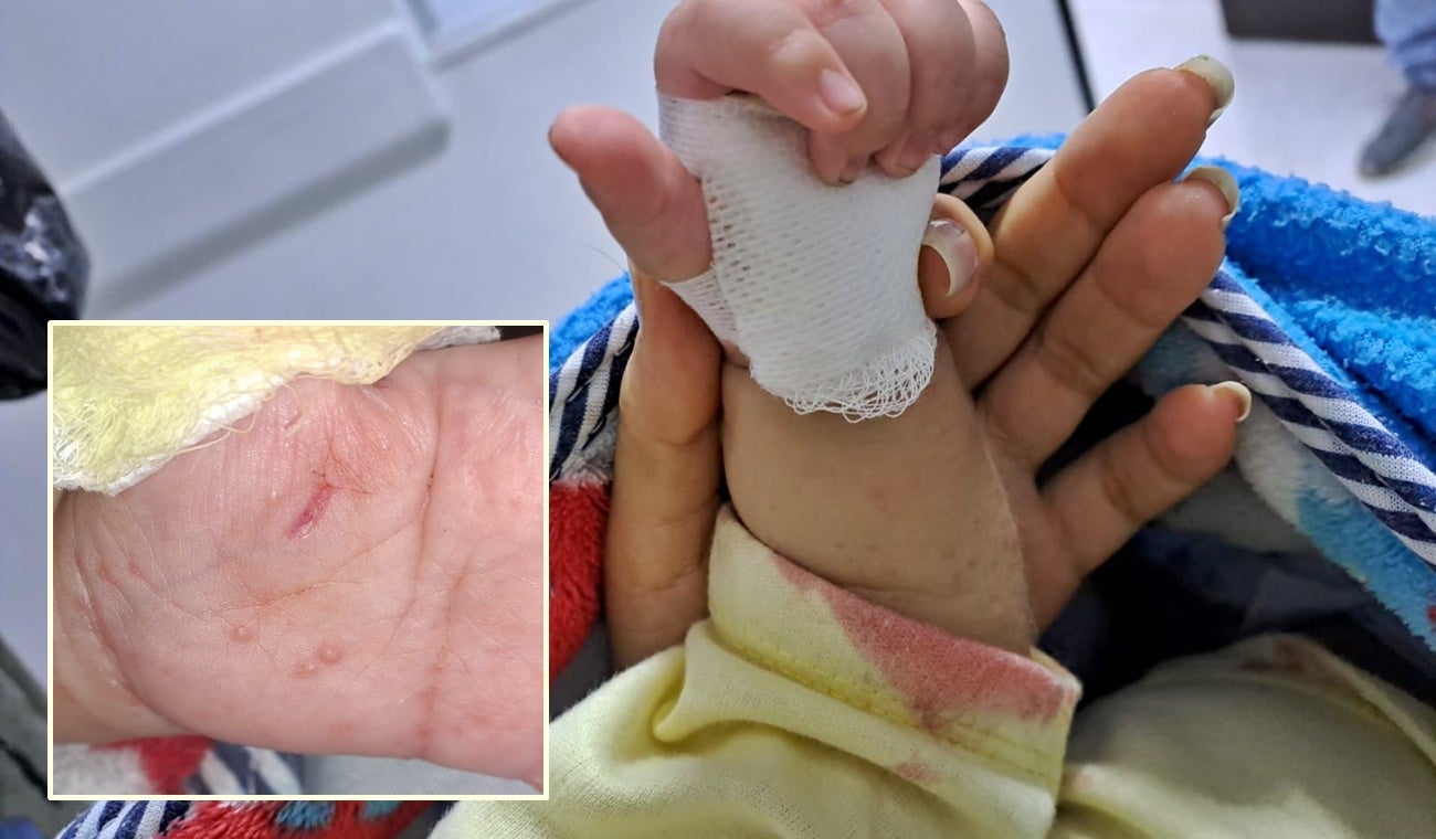 Bebé de un mes de nacido