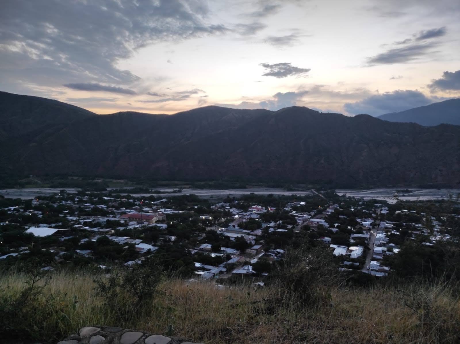 Huila: Cerca de 16 veredas siguen incomunicadas en zona rural por creciente del río Ambicá