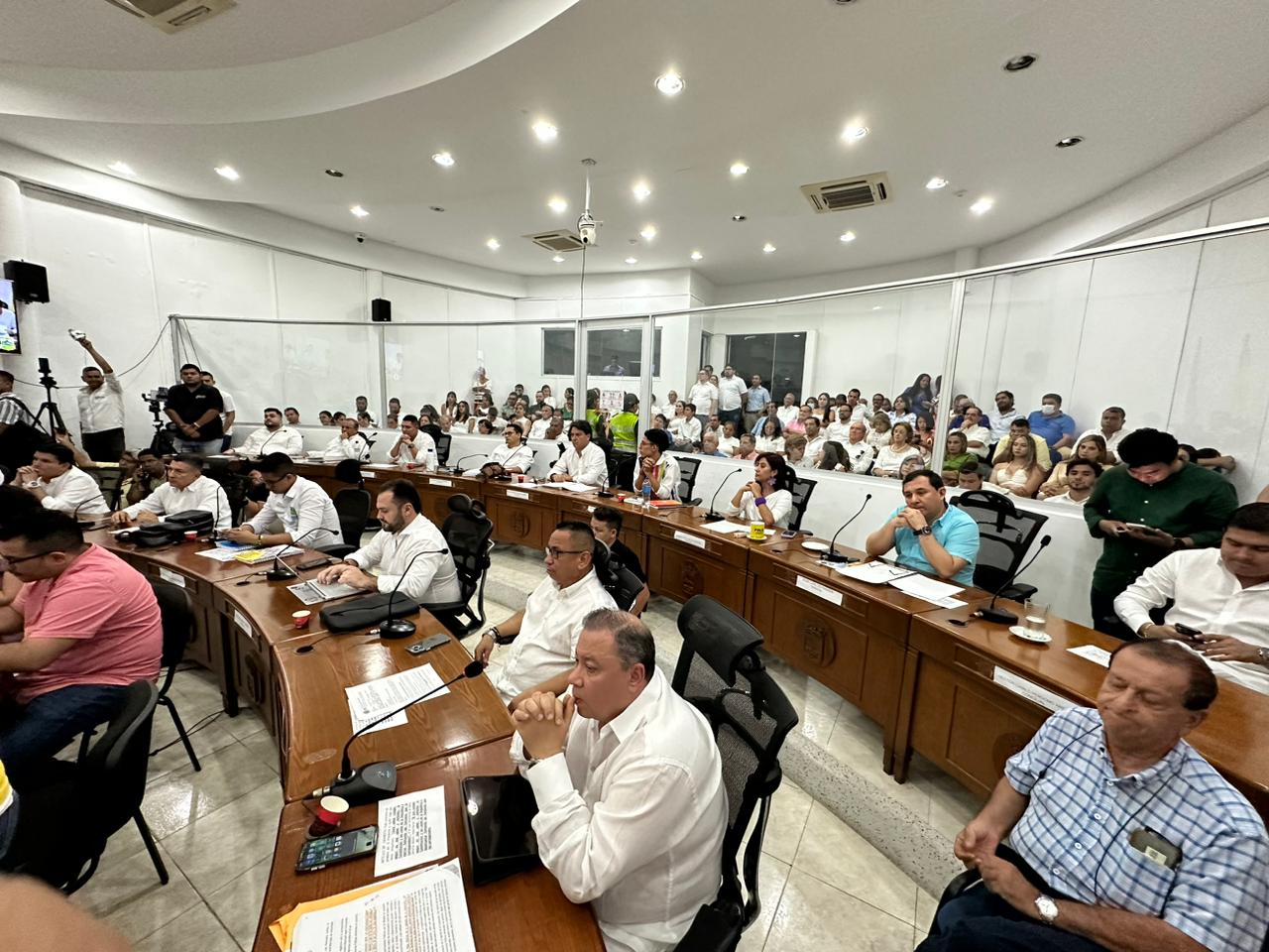 En el recinto del Concejo de Neiva, se llevó a cabo el acto de posesión de los 19 concejales elegidos y la instalación del primer periodo de sesiones ordinarias del presente año.