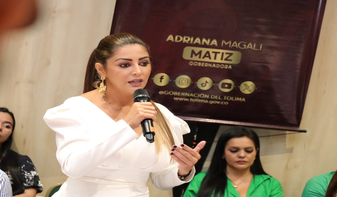 Gobernadora reunida con los alcaldes