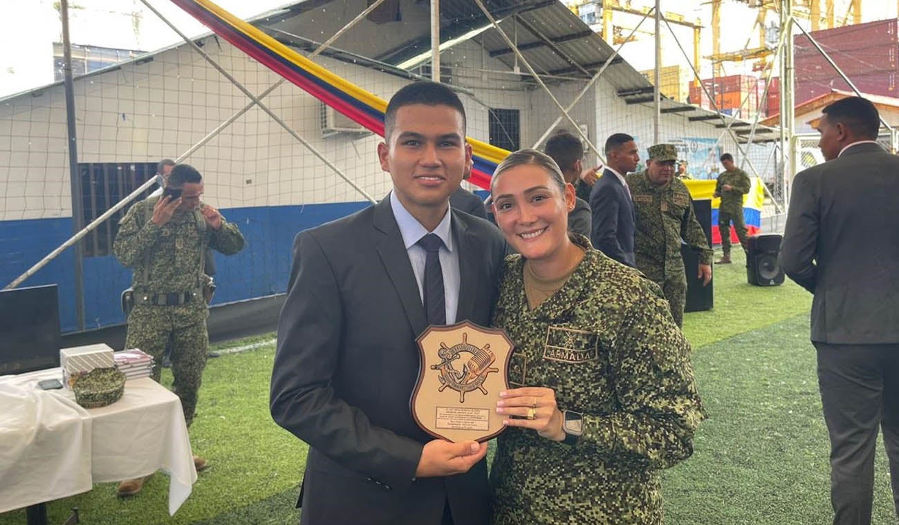 J J Herrera Armada Nacional