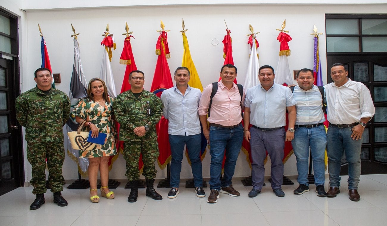 Sexta Brigada del Ejército se reunió con alcaldes del sur del Tolima