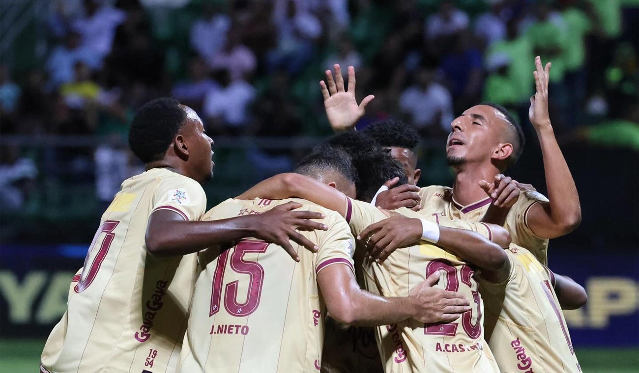 Los pijaos ganan lideran y están casi clasificados