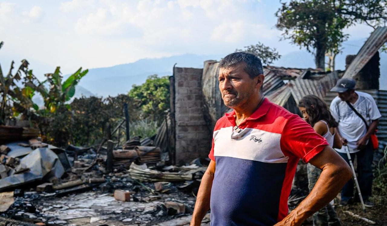 Noticias Ibagué: Familia que perdió todo en incendio forestal clama ayuda