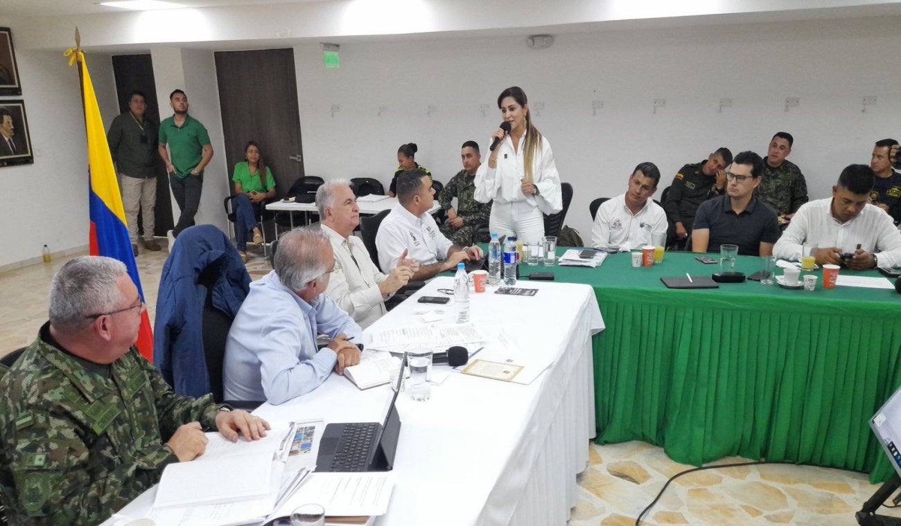 Gobernadora y Ministro Defensa