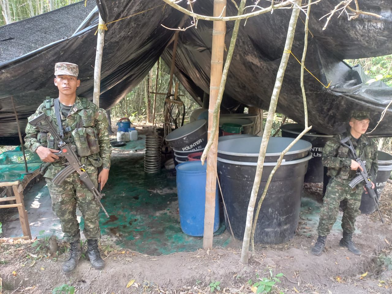 Hallan laboratorio clandestino producir cocaína en Gigante, Huila