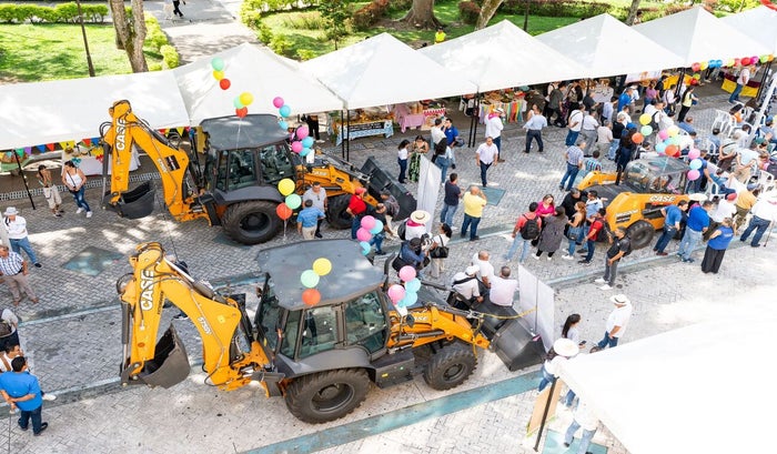 kit de maquinaria amarilla