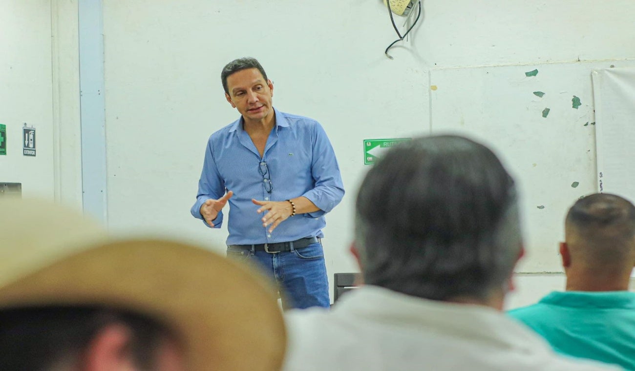 Secretario gobierno Carmen de Apicalá