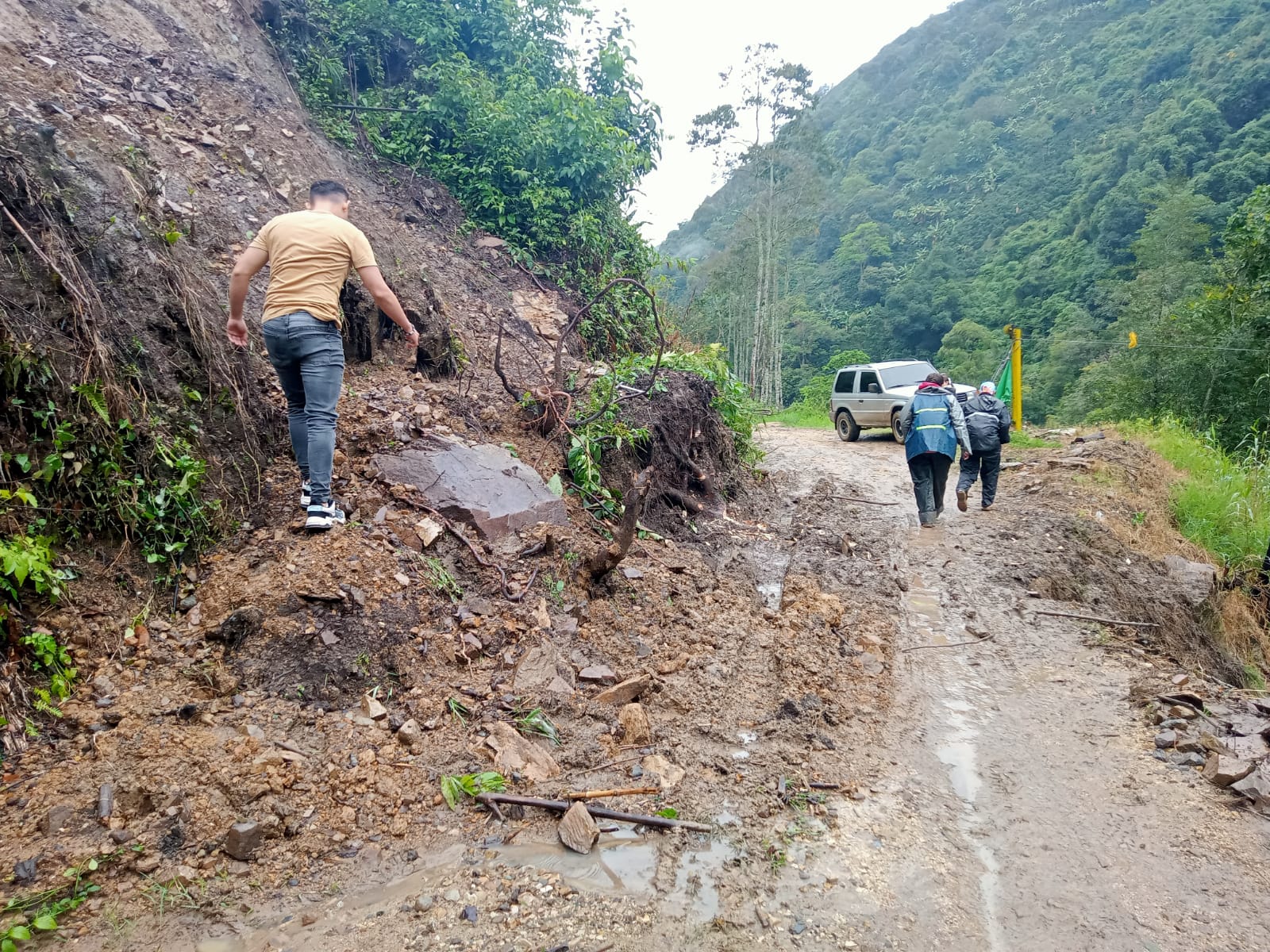 Más de 13 municipios en el Huila presentan afectaciones en las vías debido a las lluvias