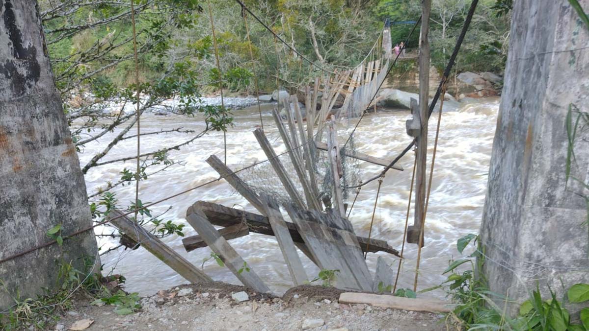 puente ataco río blanco