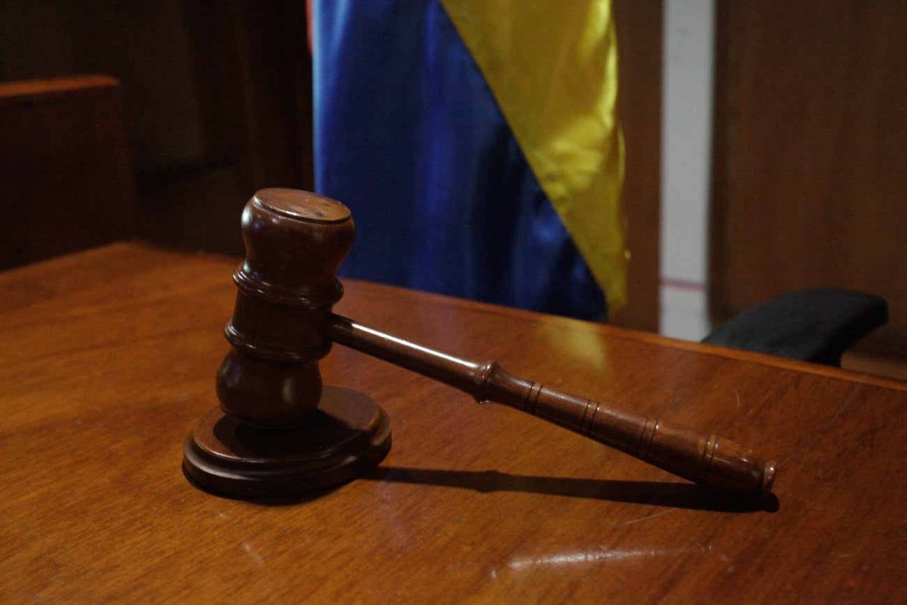 Mazo de juez / mazo de corte / martillo de juez / martillo de corte / Justicia / Fallo