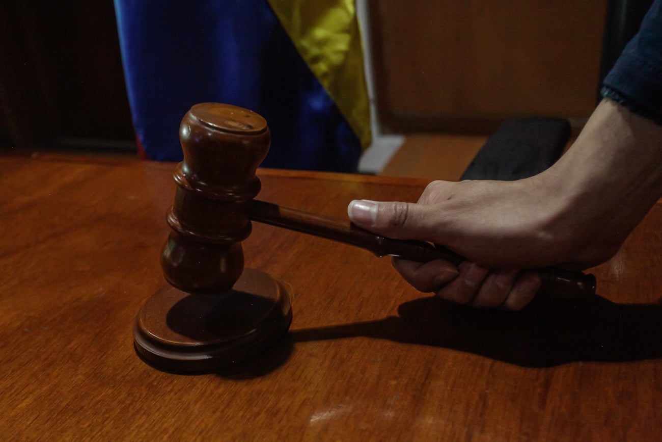 Mazo de juez / mazo de corte / martillo de juez / martillo de corte / Justicia / Fallo