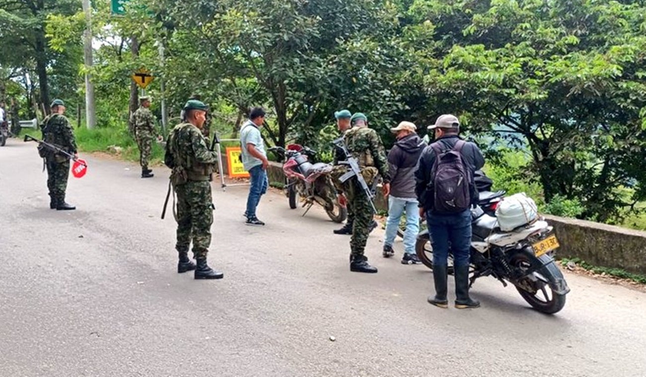 Ejército acompañó a los viajeros este puente y se prepara para las fiestas del Tolima